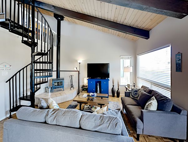Santa Barbara County Home 1017272
