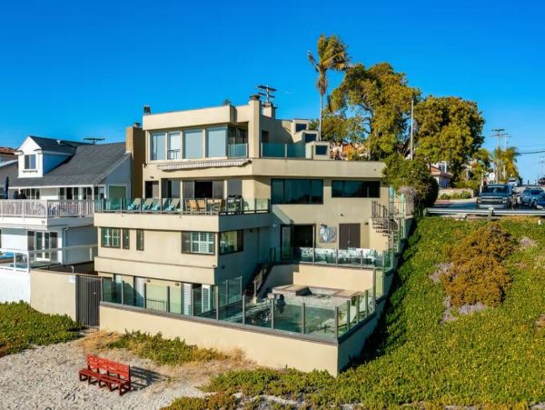 Luxury Bay Front Vacation Home in San Diego 8 Guests