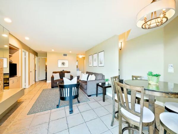 Luxury Bay Front Vacation Home in San Diego 8 Guests