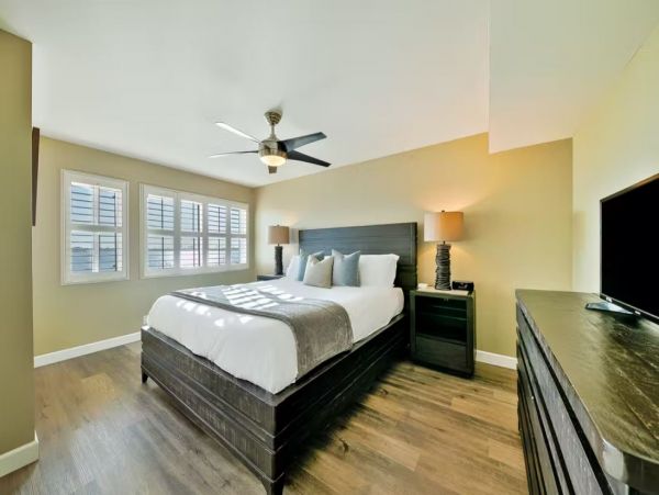 Luxury Bay Front Vacation Home in San Diego 8 Guests