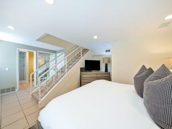 Luxury Bay Front Vacation Home in San Diego 8 Guests