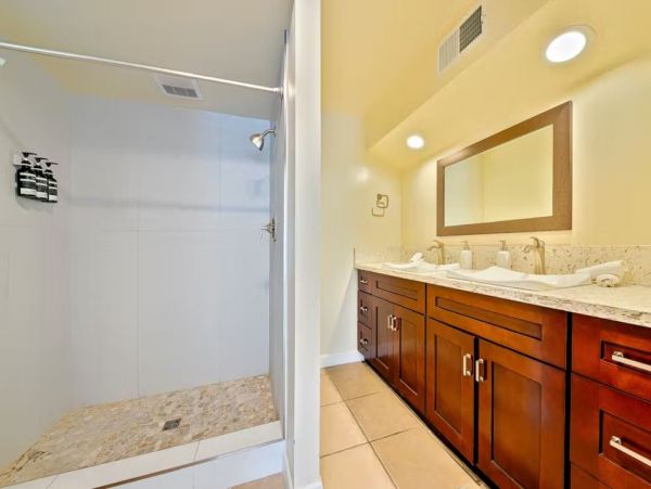 Luxury Bay Front Vacation Home in San Diego 8 Guests