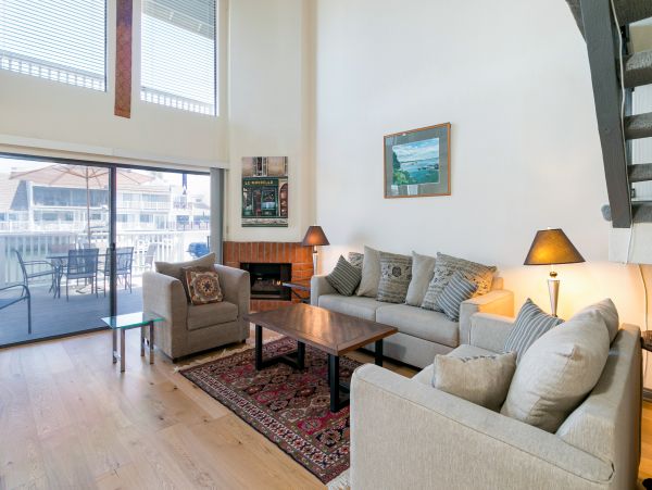 Santa Barbara County Home 1017282