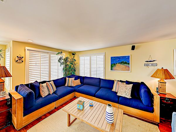 Santa Barbara County Home 1017285
