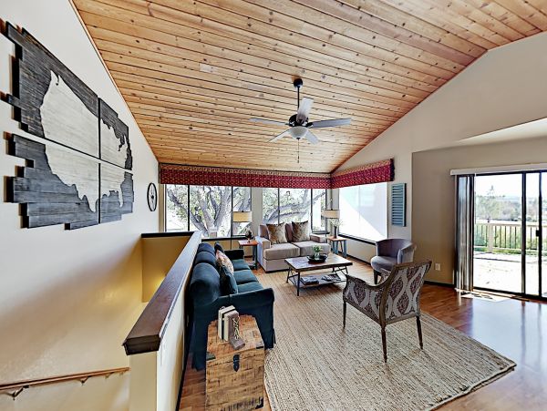 Santa Barbara County Home 1017288