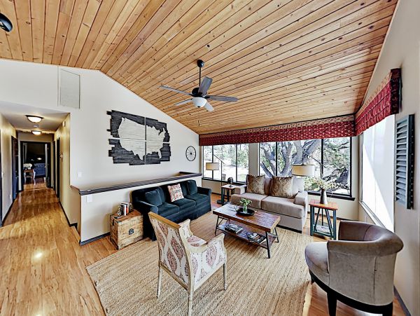 Santa Barbara County Home 1017288