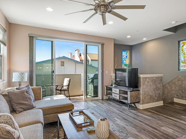 Santa Barbara County Home 1017289