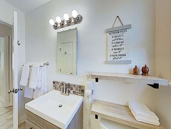 Santa Barbara County Home 1017295