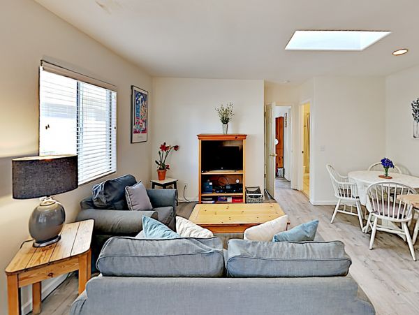 Santa Barbara County Home 1017296
