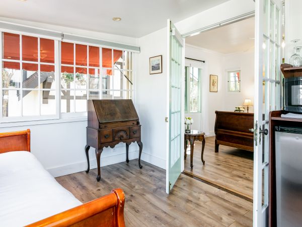 Santa Barbara County Home 1017299