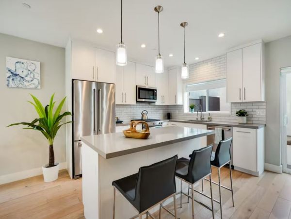 San Diego Luxury Vacation Home Sleeps 10 Guests