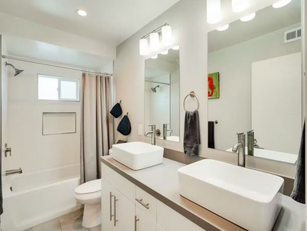 San Diego Luxury Vacation Home Sleeps 10 Guests