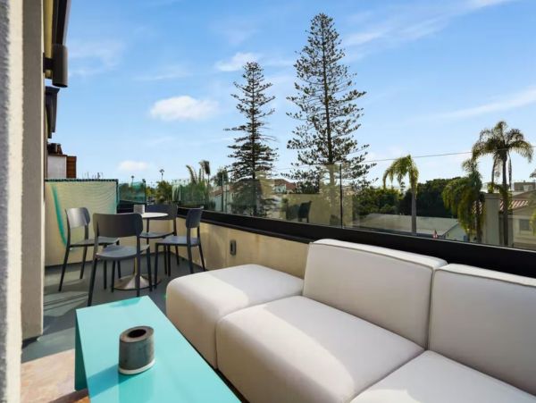 San Diego Luxury Vacation Home Sleeps 10 Guests