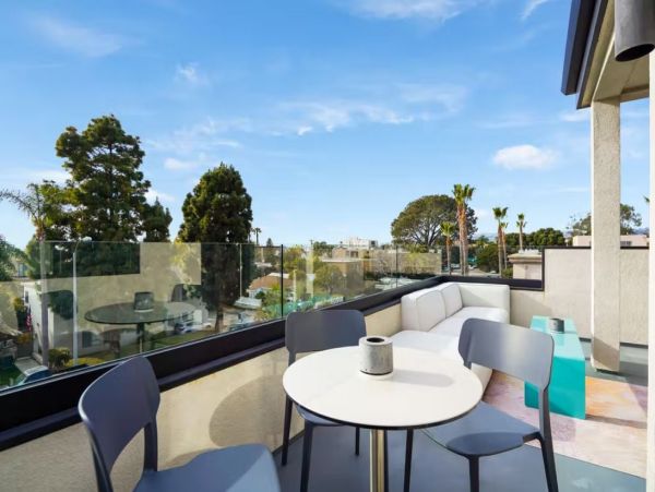 San Diego Luxury Vacation Home Sleeps 10 Guests