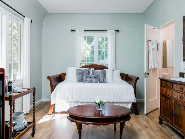 Santa Barbara County Home 1017302