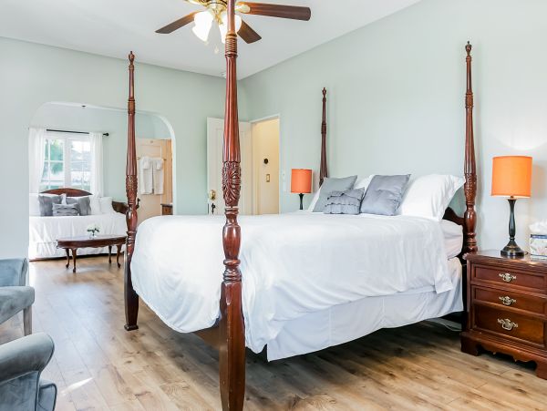 Santa Barbara County Home 1017302