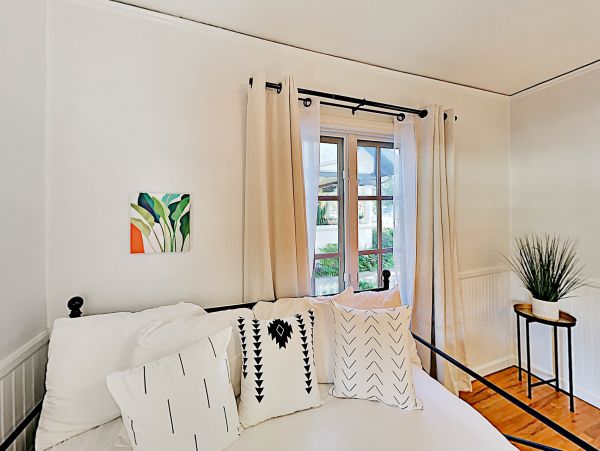 Santa Barbara County Home 1017304
