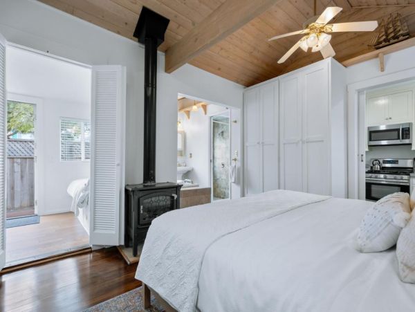 Lovely Vacation Rental with 1 Bedroom