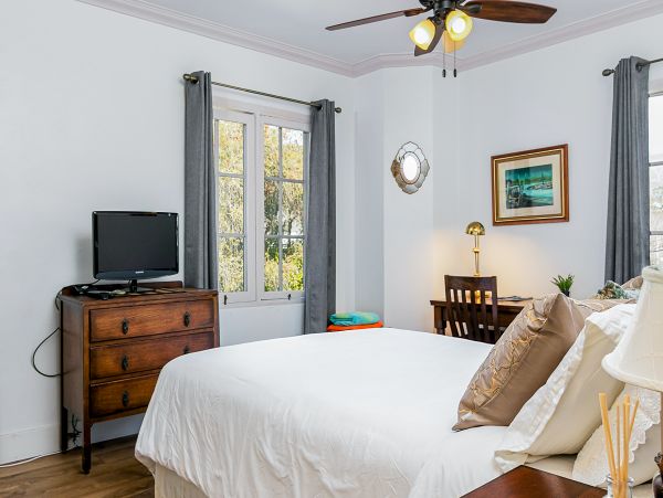 Santa Barbara County Home 1017306