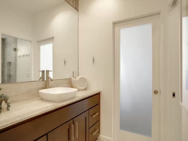 San Diego Modern Vacation Home Sleeps 8 Guests