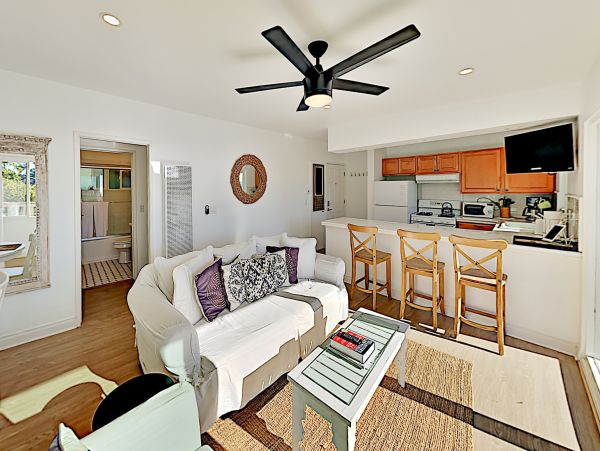 Santa Barbara County Home 1017312