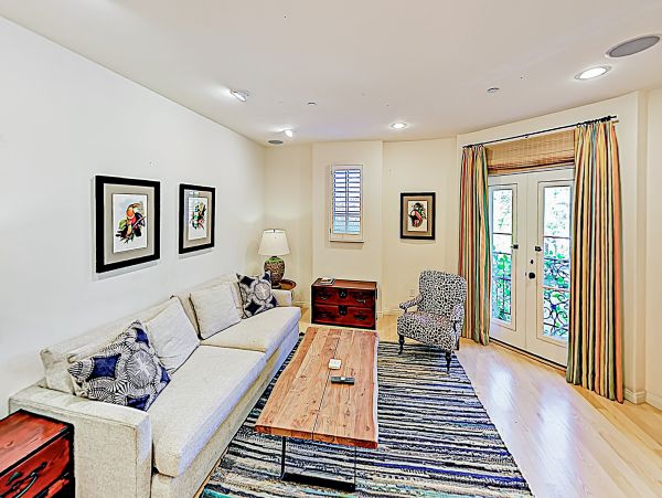 Santa Barbara County Home 1017313