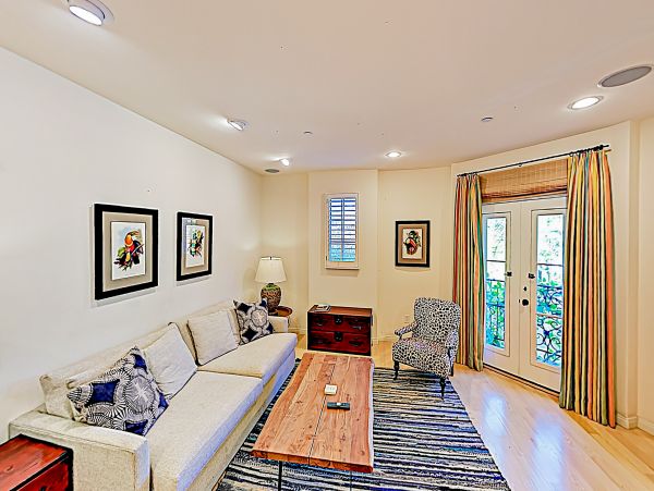 Santa Barbara County Home 1017313