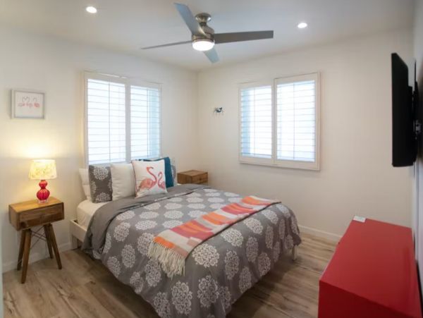 Mission Beach 3 Bedroom Plus Loft Home with Private Hot Tub