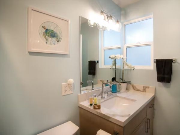 Mission Beach 3 Bedroom Plus Loft Home with Private Hot Tub