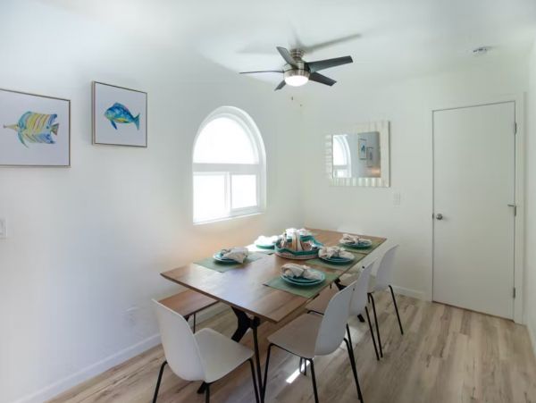 Mission Beach 3 Bedroom Plus Loft Home with Private Hot Tub