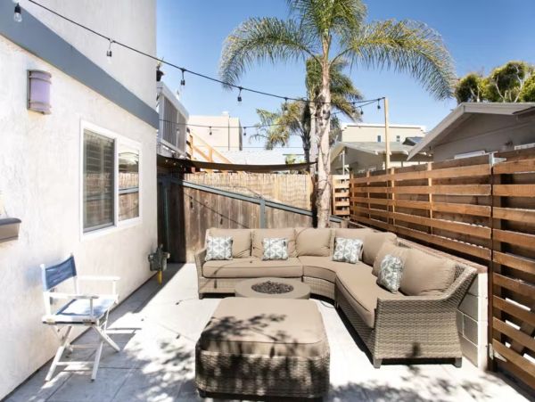 Mission Beach 3 Bedroom Plus Loft Home with Private Hot Tub