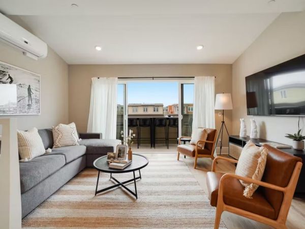 Bayside Vacation Rental in San Diego Sleeps 8 Guests