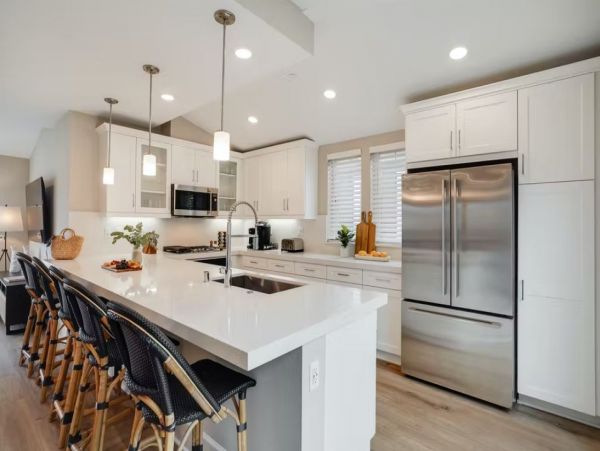 Bayside Vacation Rental in San Diego Sleeps 8 Guests