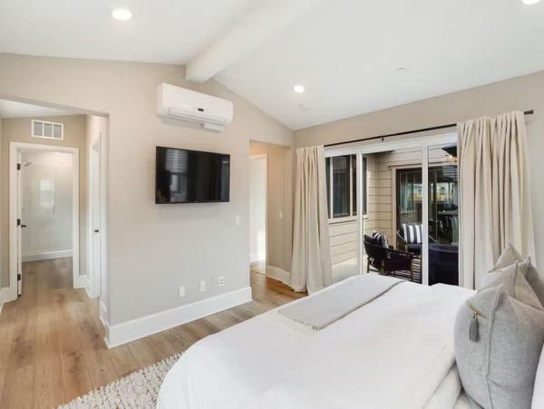 Bayside Vacation Rental in San Diego Sleeps 8 Guests