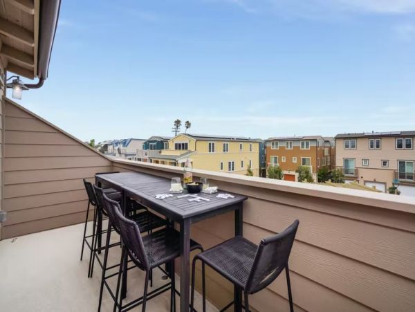 Bayside Vacation Rental in San Diego Sleeps 8 Guests