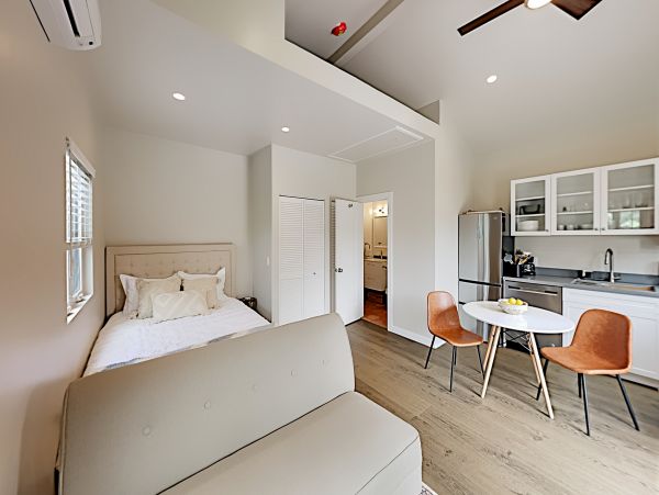 Santa Barbara County Home 1017321