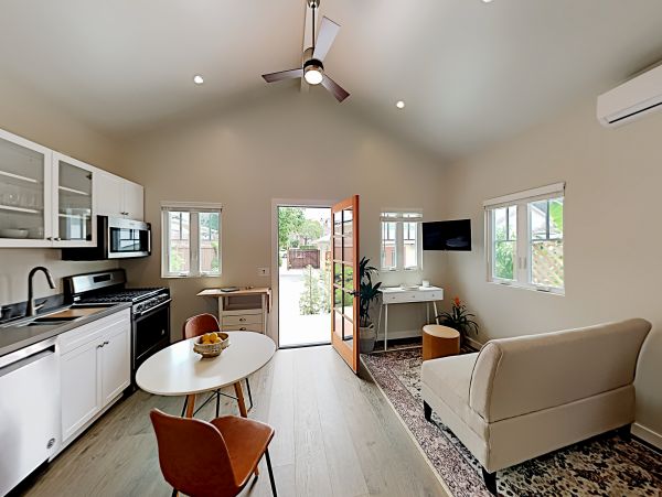 Santa Barbara County Home 1017321