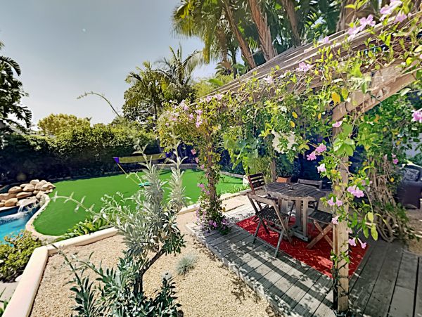 Santa Barbara County Home 1017322