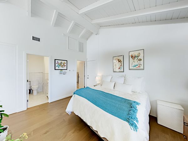Santa Barbara County Home 1017325