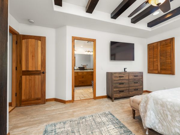 Santa Barbara County Home 1017329