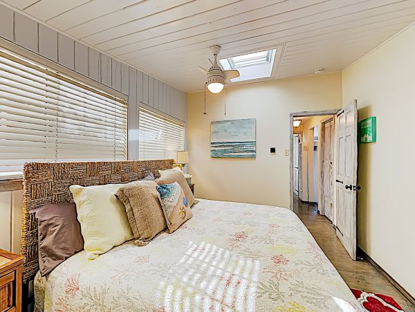 Santa Barbara County Home 1017333