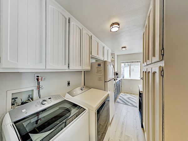 Santa Barbara County Home 1017337