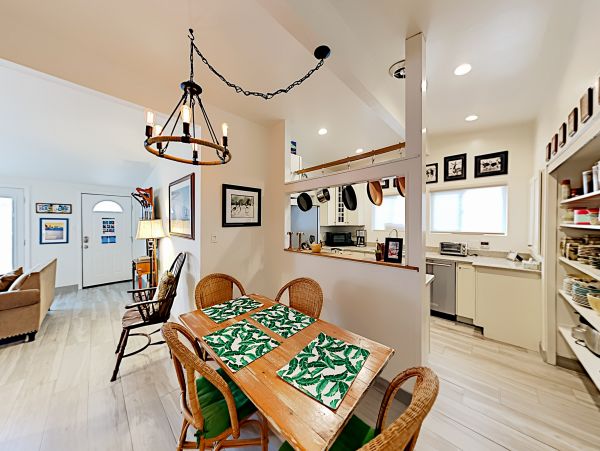 Santa Barbara County Home 1017338