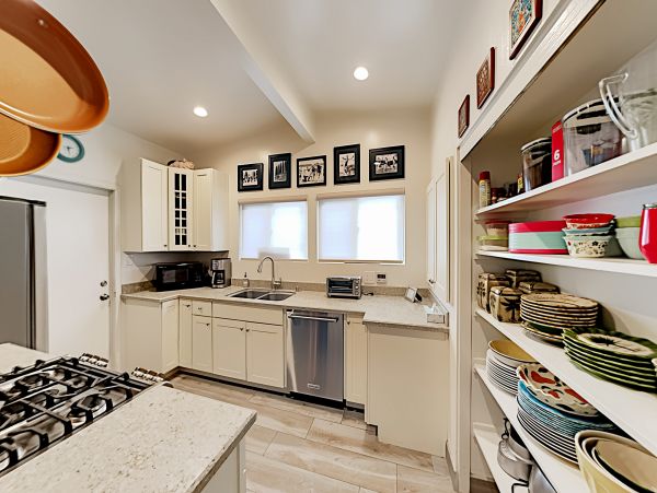 Santa Barbara County Home 1017338