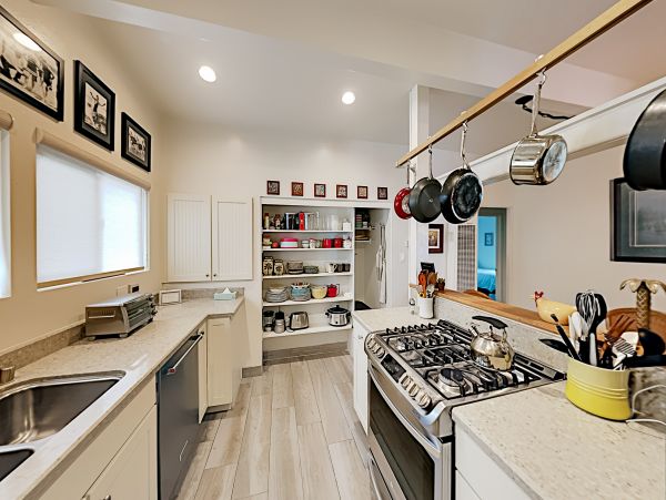 Santa Barbara County Home 1017338