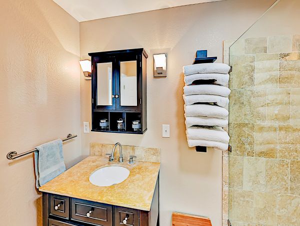 Santa Barbara County Home 1017339