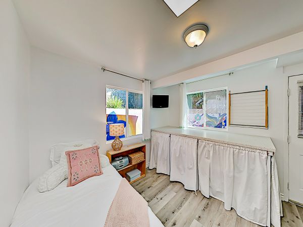 Santa Barbara County Home 1017339