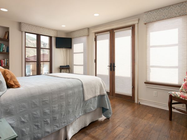Santa Barbara County Home 1017341