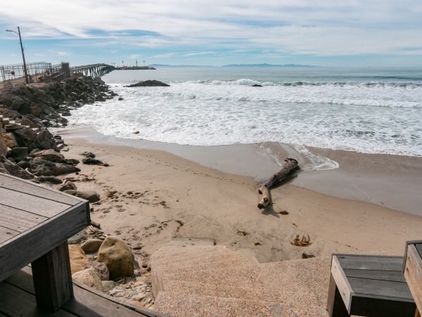 Santa Barbara County Home 1017341
