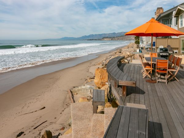 Santa Barbara County Home 1017341